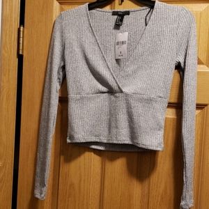 Grey long sleeve crop top